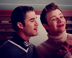  Kurt and Blaine 3x07 gifs