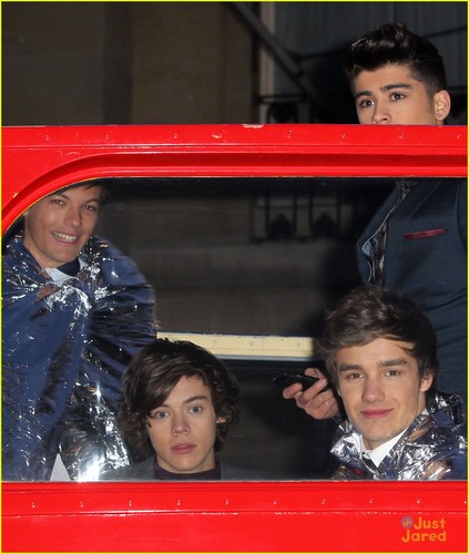  One Direction: Filming 'One Thing' In London!