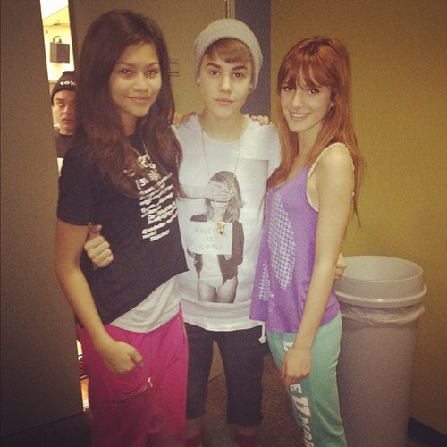  Justin Bieber With Bella Thorne and Zendaya