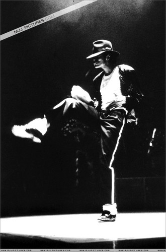  MJ*