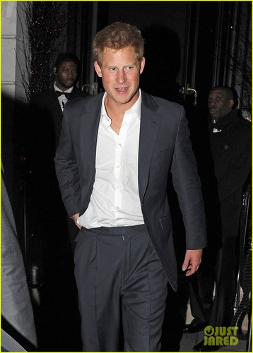 Prince Harry & Chelsy Davy: Brompton Club Exit