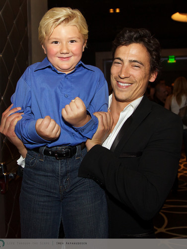  Andrew Keegan and Zachary 白饭, 大米
