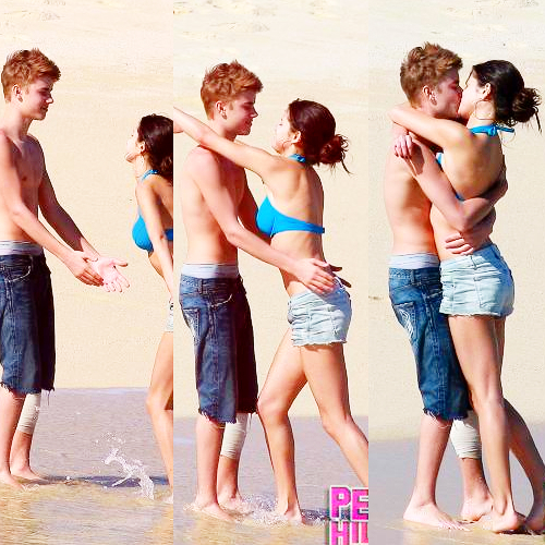  JELENA IN MEXIC !!THIS IS SO CUTE