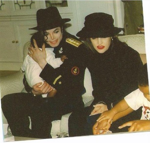  Michael and Lisa Marie ♥