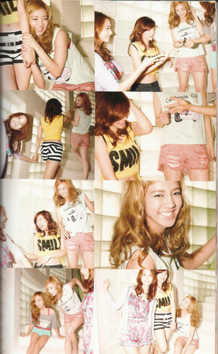  SNSD - Holiday Photobook Scans