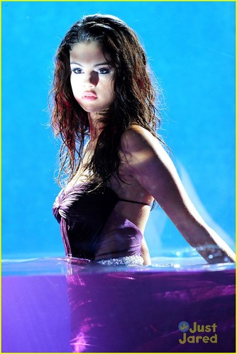 Selena Gomez: Fragrance Photo Shoot!