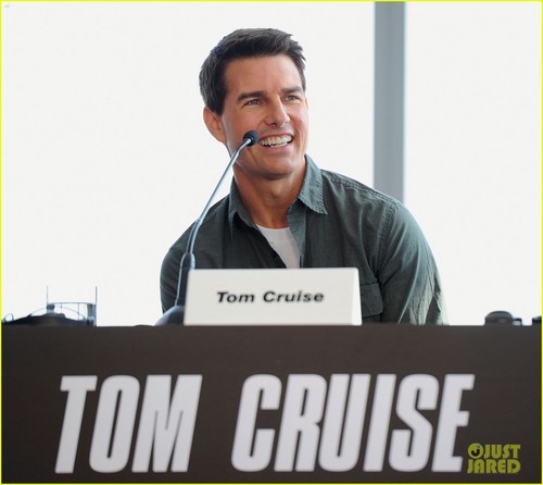  Tom Cruise: 'Ghost Protocol' Press Conference in Dubai!