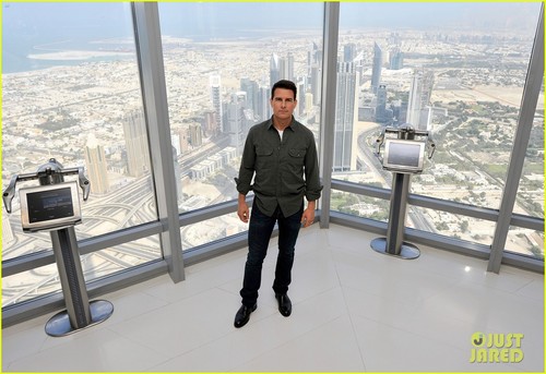 Tom Cruise: 'Ghost Protocol' Press Conference in Dubai!