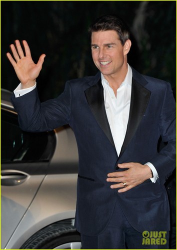  Tom Cruise: 'Mission: Impossible' Premiere in Dubai!