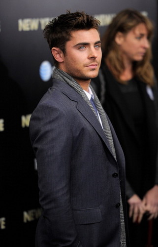 ZacEfron - New Years Eve New York PREMIERE