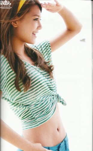  sooyoung snsd - holiday photobook scans