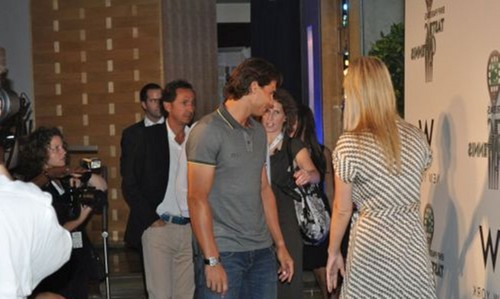  Rafa Nadal still loves Шакира ?