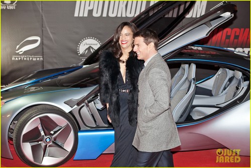  Tom Cruise & Paula Patton: 'Ghost Protocol' in Moscow!