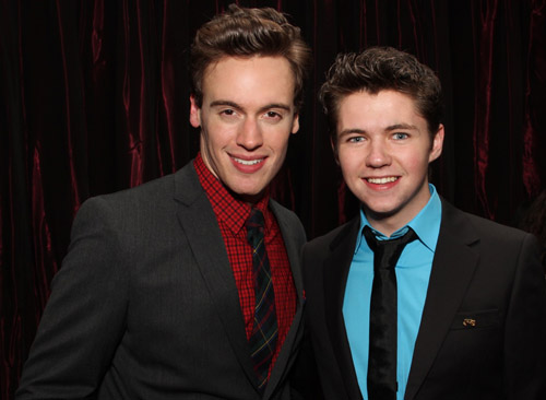 Erich Bergen and Damian McGinty