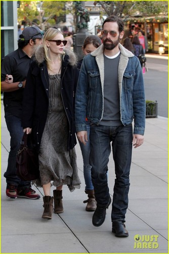  Kate Bosworth Shops with Michael Polish's Daughter