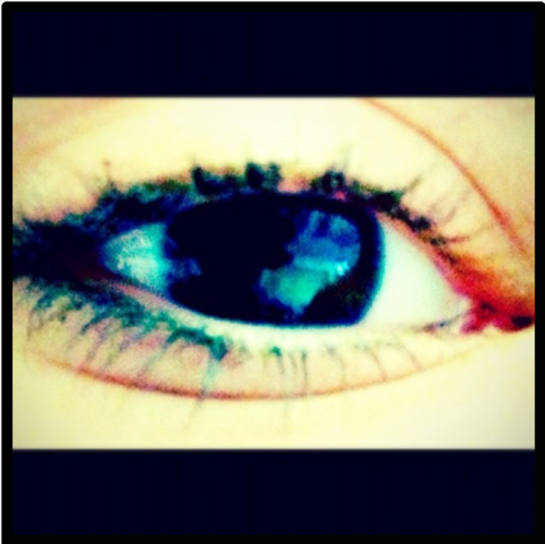  justin bieber, instagram.2011 “Always watching me”
