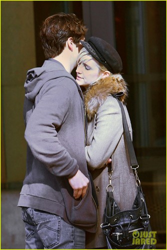  Ashlee Simpson & Vincent Piazza: Cheesecake Couple!