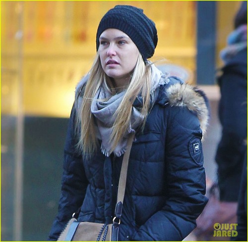  Bar Refaeli: Chilly Winter Woes!