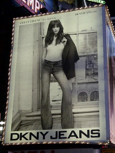  DKNY JEANS in Time Square