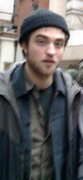  New/Old Pictures of Robert Pattinson from December 2009 (London)