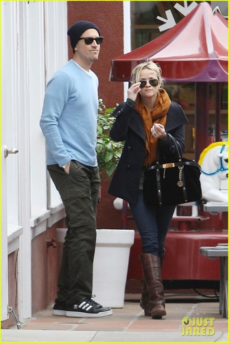  Reese Witherspoon & Jim Toth: Out to Lunch!
