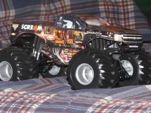  Scre4m monster truck