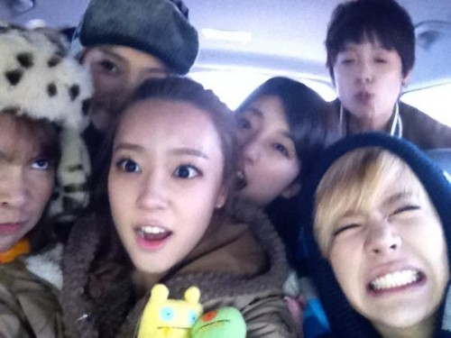  Sunny with G8 members Selca