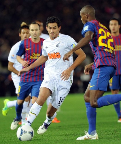  Andres Iniesta: Santos FC (0) v FC Barcelona (4) - FIFA Club World Cup [Final]