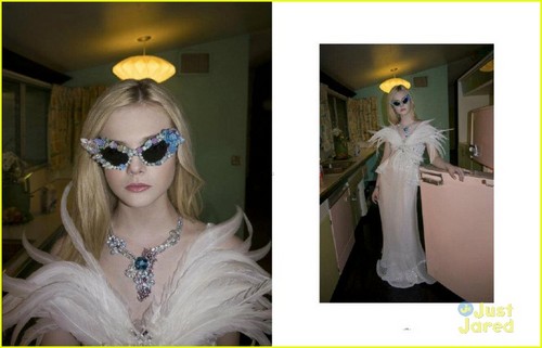  Elle Fanning: 'A Magazine Curated سے طرف کی Rodarte' Feature!