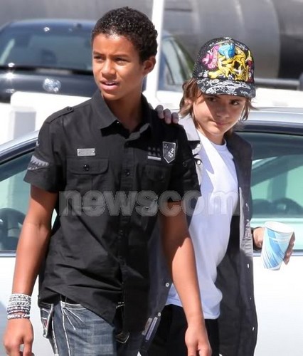  Jaafar and Prince hanging out