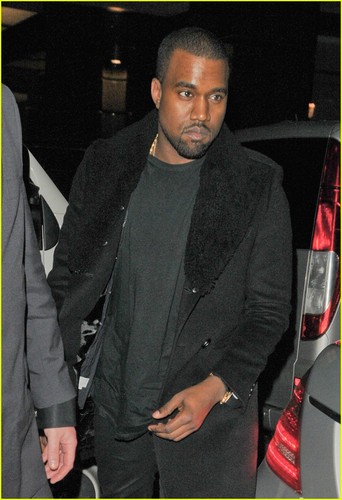  Kanye West Debuts New Songs in london