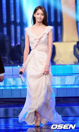 YoonA @ 2011 KBS Entertainment Awards
