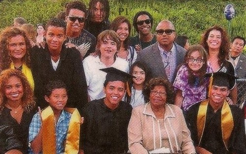  the jackson family at randy jr and dontes graduation