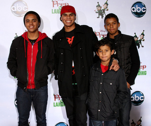  the jacksons brothers donte, randy jr, jermajesty and jaafar at prep and landing premiere