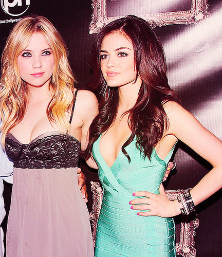  Aria and Lucy Hale - ファン Art