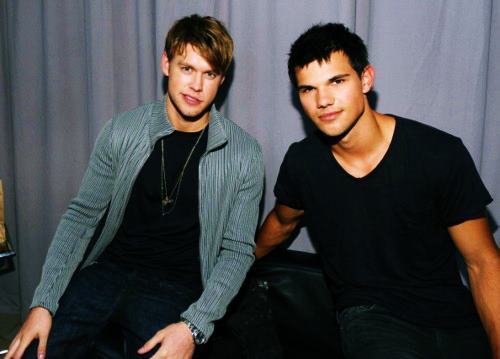  Chord with Taylor Lautner