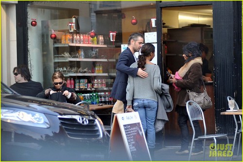  Colin Farrell: Lunch with Mom & Brother Eamon!