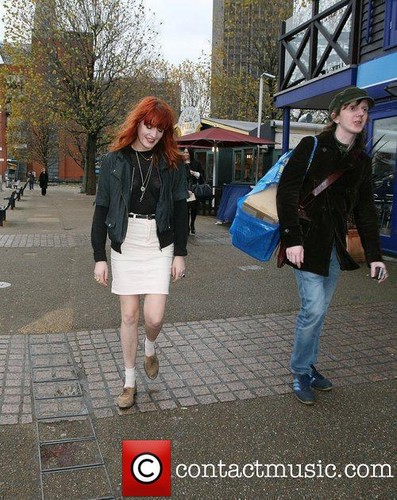  Florence Leaving "GMTV Studios" - Лондон