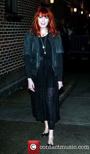  Florence Outside "The Late दिखाना With David Letterman" Studios - New York