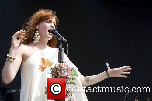  Florence Performs @ 2009 "Hop Festival" - England