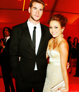  Miley! & Liam <3