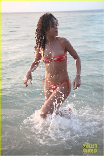  Rihanna: Bikini for giáng sinh Vacation!