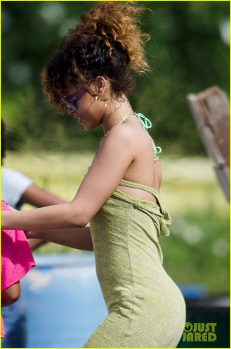  Rihanna: Vacation in Barbados!