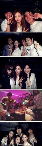 Seohyun with university friends