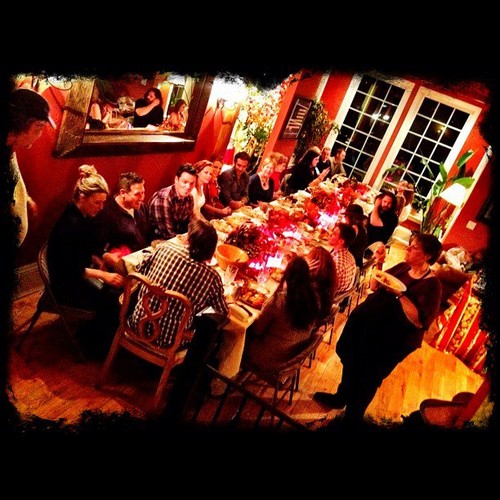  Thanksgiving avondeten, diner table! Johnson's and Lively's