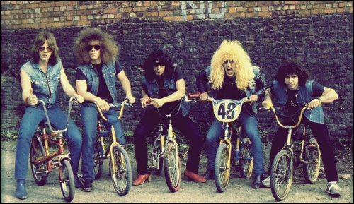  ☆ Twisted Sister ☆