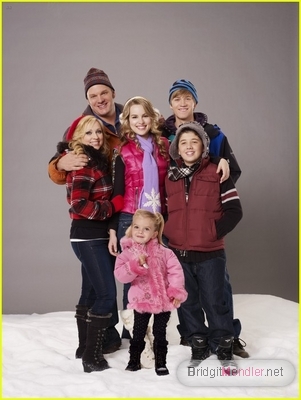 Good Luck Charlie : It's Christmas! (2012) > Promotionals 