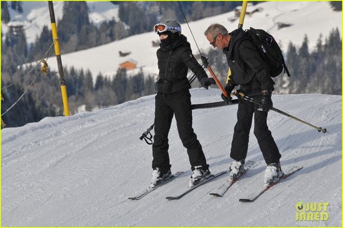  मैडोना & Kids: स्कीइंग in Switzerland!