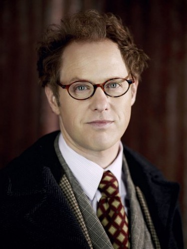  New Cast Promotional mga litrato - Raphael Sbarge