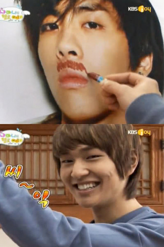  Onew at Hello Baby